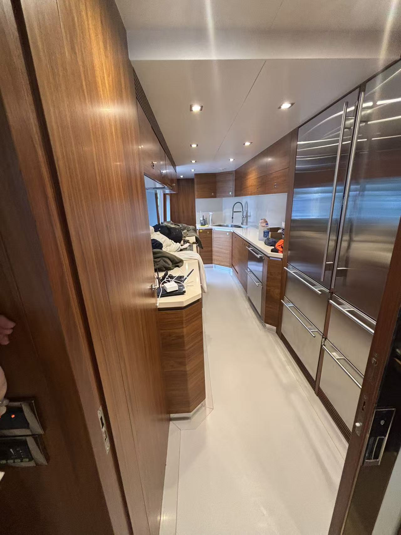 0057187f9a0da518f69f47dd9a6aeadb