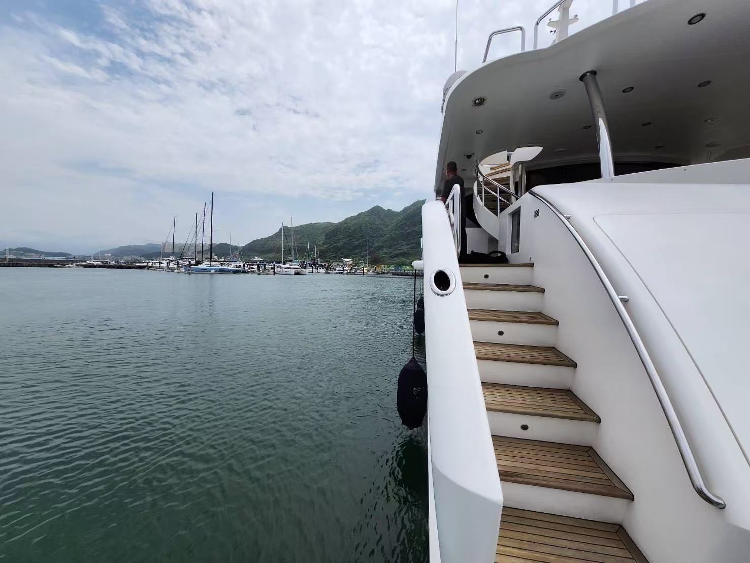 64504b3865cc6cbe399052553c75d705