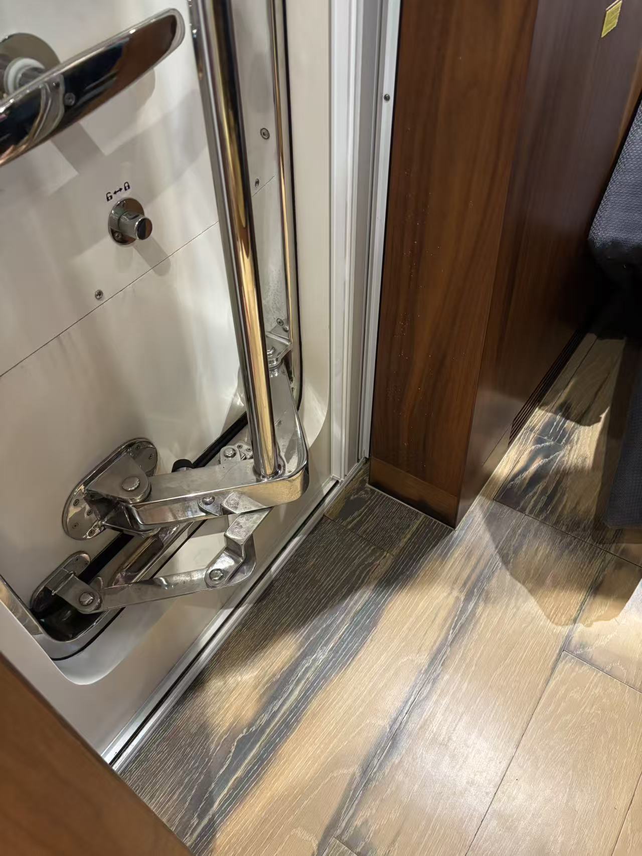 917b2c3b341dabc4a2be90d61021512c