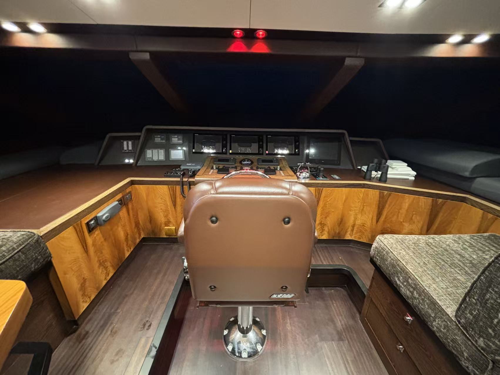 c93e4e897cbf68c35c2625460048fef6