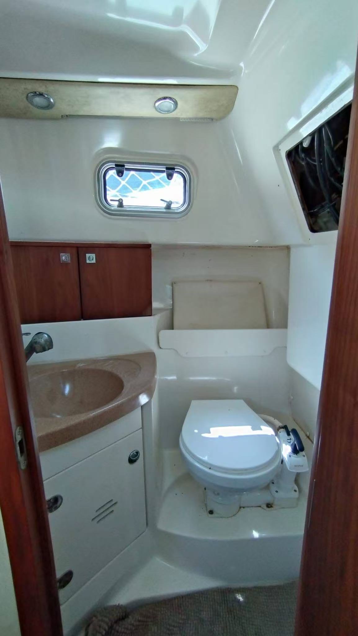 5fb995be8b18dd97d6e89ac5e43b1bba