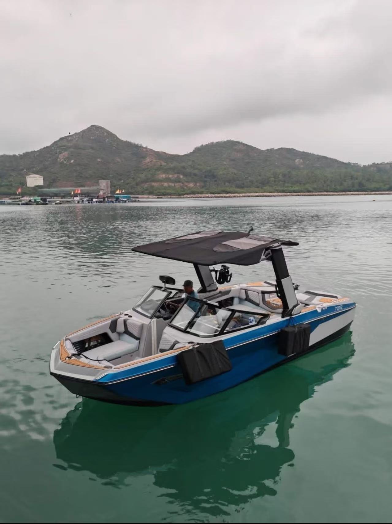 7ad368c5d2f9a9e020cc92487ba27e04