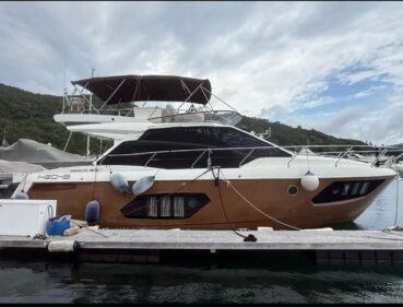 2016 Italian Classic Luxury Yacht Absolute 45 Fly